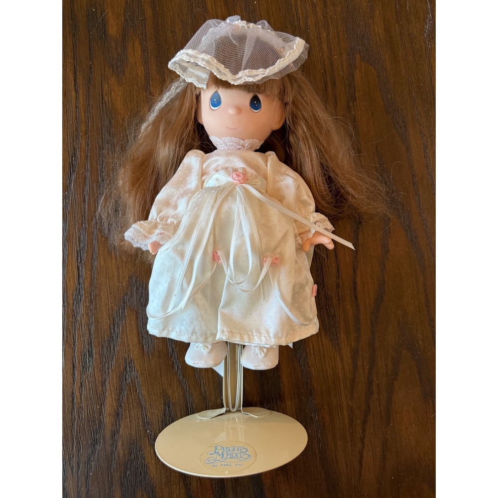 Precious‎ Moments Vintage April Bride Doll Collector 12" White Wedding Veil